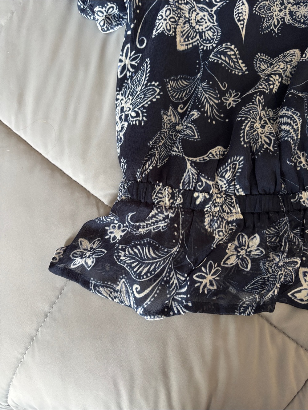 LOFT blouse - Picture 5 of 7